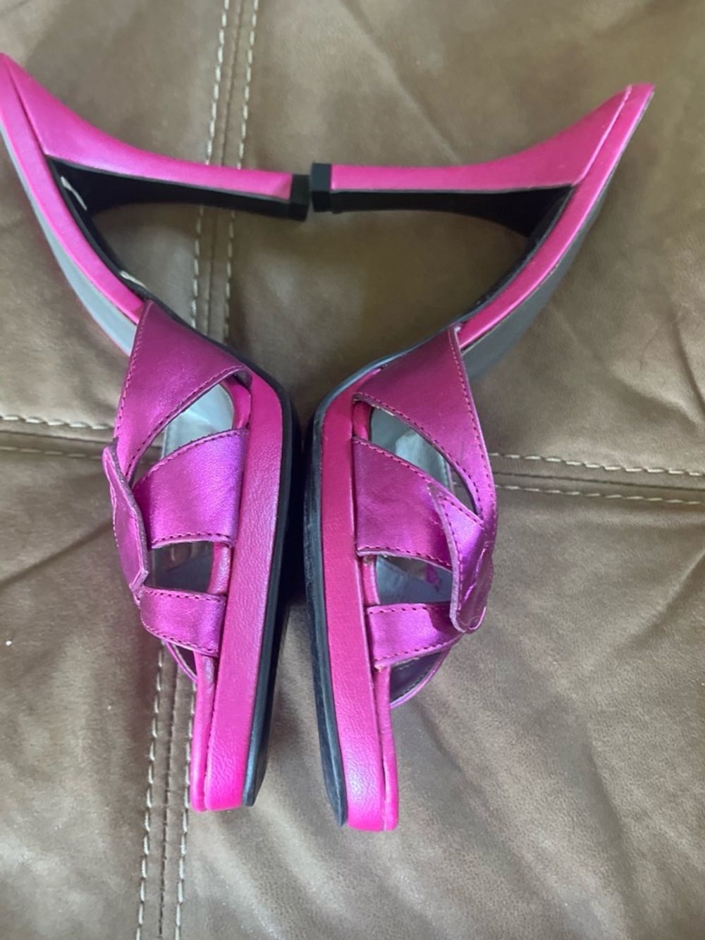 BCBGirls Hot Pink Bow Slide Mules - Picture 2 of 6